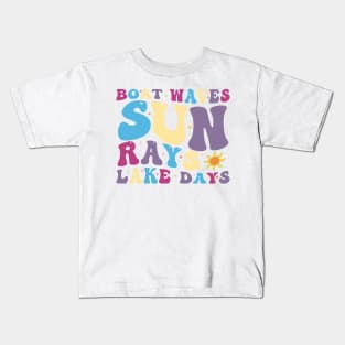 Boat Waves Sun Rays Lake Days, Summer, Retro Summer, Hello Summer, Beach Kids T-Shirt